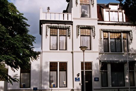 Toon Hermans Huis Amersfoort afbeelding